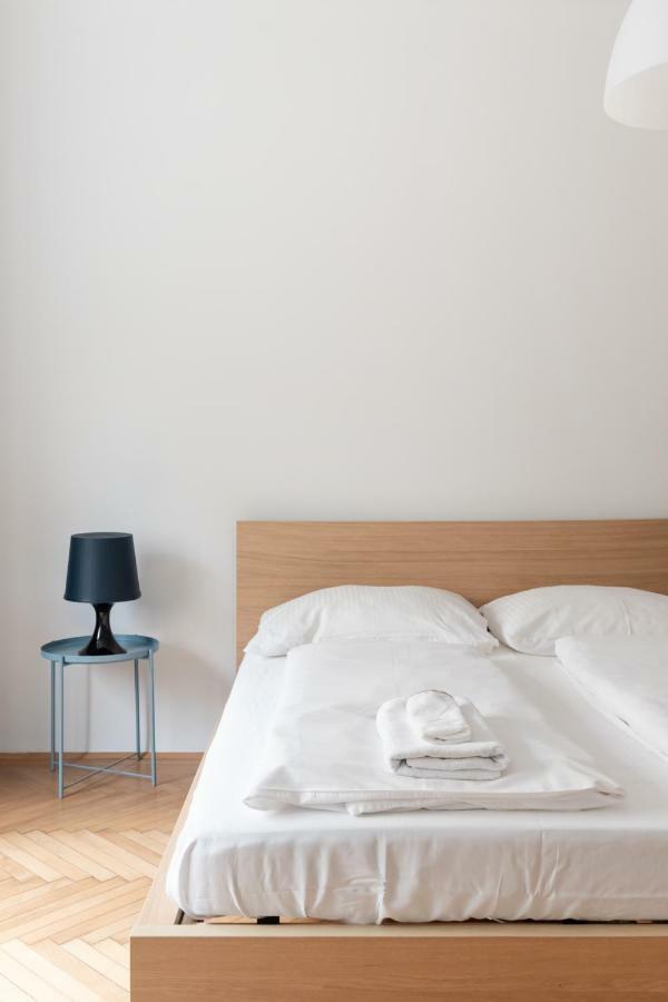 Universum Apartment 2 Wina Bagian luar foto